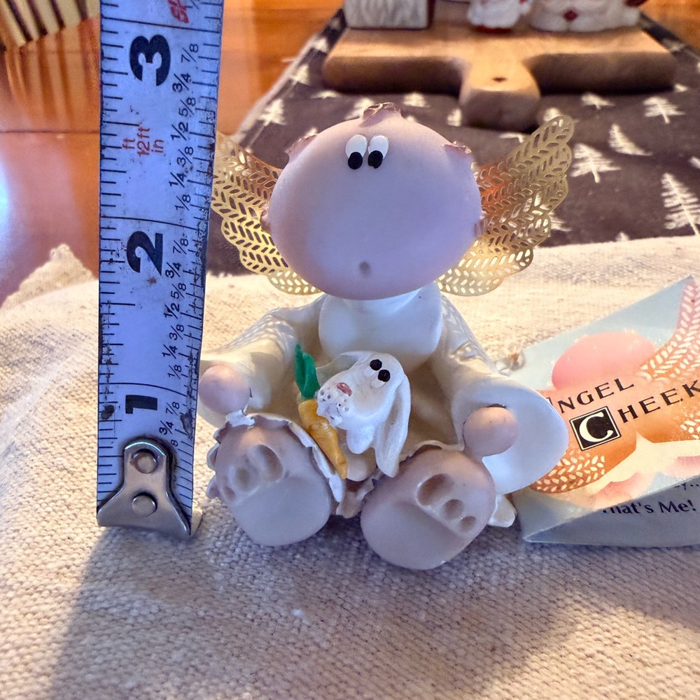 Adorable Angel Cheeks Figurines with Gold Wings - Picture 6 of 12